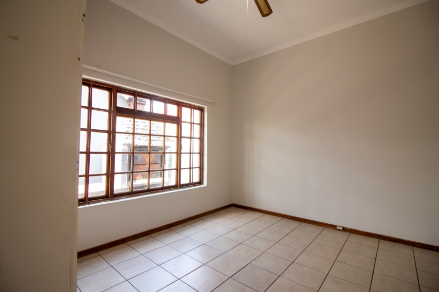 To Let 3 Bedroom Property for Rent in Geelhoutpark North West